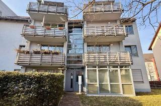 Wohnung kaufen in 60435 Preungesheim, Helle 3-Zimmer-Eigentumswohnung mit zwei Balkonen im beliebten Frankfurter Bogen