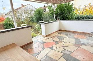 Wohnung kaufen in 63150 Heusenstamm, Die Überraschung!! 3 Zimmer, wunderschöner Garten ca. 300 m², Terrasse