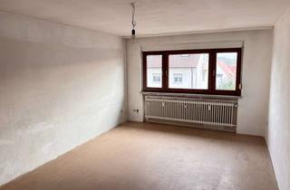 Wohnung kaufen in 71254 Ditzingen, Attraktive 3-Zimmer-Wohnung mit Gestaltungspotenzial plus Garage & Stellplatz