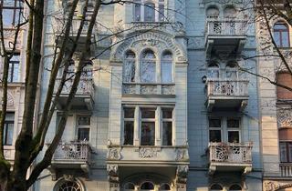 Wohnung mieten in 65197 Wiesbaden, Exklusive 5-Zimmer Dachgeschosswohnung in Wiesbadener Rheingauviertel - stadtnah und WG-geeignet