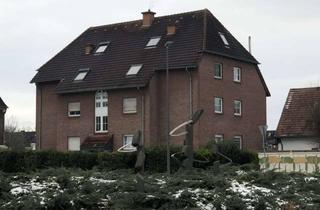 Wohnung mieten in 44575 Castrop-Rauxel, Wohnen auf 2 Ebenen: DG-Wohnung mit Spitzboden, Balkon & Wallbox