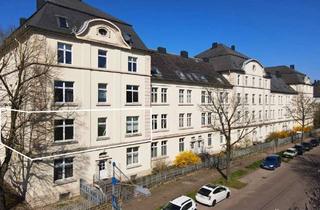 Wohnung mieten in 66119 Saarbrücken, Großzügige 5-ZKB-Wohnung in historischem Ensemble-Denkmal!