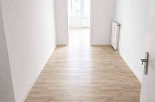 Wohnung mieten in Hauptstraße 43 B, 18442 Steinhagen, 4-Zimmer-Wohnung in zentraler Lage