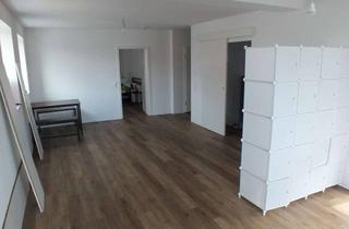 Wohnung mieten in Heuspachstr. 20, 72644 Oberboihingen, WG-geeignete große, kernsanierte 3,5-Zi-Whg. im 1. OG.