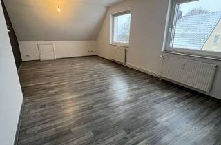 Wohnung mieten in 23619 Mönkhagen, 2,5 Zimmer Wohnung im Dachgeschoss, Carport, Terrasse und Gartenanteil in Langniendorf zu mieten