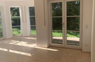 Wohnung mieten in Augsburger Straße 25, 82194 Gröbenzell, Helle 2‑Zimmerwohnung mit 100qm Garten