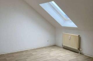 Wohnung mieten in Am Ellichlebener Weg 63b, 99326 Stadtilm, Helle Dachwohnung mit Wohnberechtigungsschein – Sofort einziehen & wohlfühlen