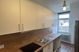 Wohnung mieten in Röderstraße 26, 65183 Wiesbaden, Stilvolle 3-Zimmer-Dachgeschosswohnung mit neuer Küche nahe Innenstadt
