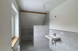 Wohnung mieten in Tröckelgasse, 92421 Schwandorf, Erstbezug nach Kernsanierung: 2 Stk Wohnungen mit je 53 m² inkl. Balkon, Stellplatz, Keller & Garten