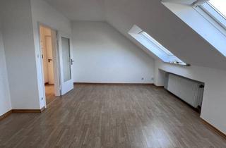 Wohnung mieten in Uedesheimer Straße 58a, 40221 Bilk, Sofort verfügbar: Charmante DG-Wohnung nahe Rhein & City