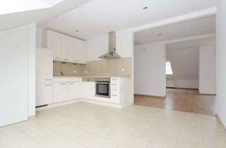 Wohnung mieten in Evangelische Kirchstraße, 47906 Kempen, Einziehen & Wohlfühlen: Helle 2,5-Zimmer-Wohnung mit Loggia & Einbauküche