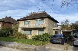 Haus kaufen in 47169 Röttgersbach, Platz und Potential in Toplage von Duisburg - Röttgersbach