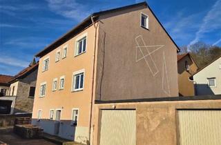 Haus kaufen in 97514 Oberaurach, Großzügiges ZFH (Wfl. 165 m²) mit Gartengrundstück (1.056 m²) und zwei Garagen in Oberaurach, O