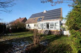 Haus kaufen in Im Dorfe, 31700 Heuerßen, Großzügiges Wohnhaus in Heuerßen - Nutzung auch als Zweifamilienhaus möglich