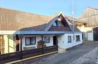 Haus kaufen in 96274 Itzgrund, Hidden Champion! Wohnhaus mit Veranda, 2 Balkons, 2 Bäder, Nebengebäude/Scheune u. heimeligem Garten