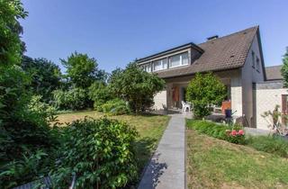 Einfamilienhaus kaufen in In Der Laag 81, 41517 Grevenbroich, Großzügiges Einfamilienhaus auf weitläufigem Grundstück, ruhig gelegen mit Doppelgarage