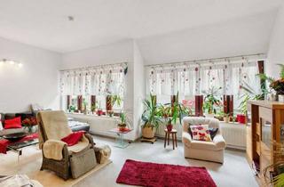 Haus kaufen in 51143 Porz, Stadtwohnung mit viel Platz im Zentrum von Porz