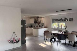 Einfamilienhaus kaufen in 51519 Odenthal, Freistehendes Einfamilienhaus mit Einliegerwohnung in begehrter Lage Odenthal-Osenau