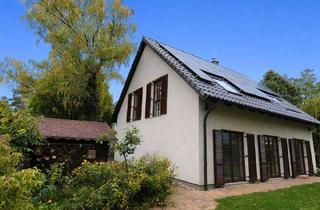 Haus mieten in 12623 Mahlsdorf, Zu vermieten: Helles, großzügiges 6-Zimmer-Einfamilienhaus mit Garten und Kamin.