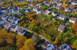 Grundstück zu kaufen in 51515 Kürten, Exklusive Baugrundstücke mit Entwicklungspotenzial in Kürten