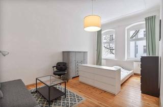 Wohnung kaufen in 12045 Neukölln, Charmanter Altbau mit Stuck & Dielen – 1,5-Zimmer-Wohnung im ruhigen Hinterhaus