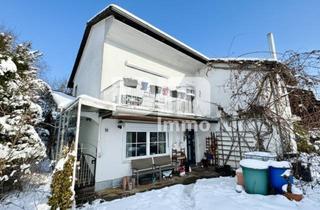 Einfamilienhaus kaufen in 34292 Ahnatal, Umfangreich saniertes EFH inkl. PV-Anlage, Terrasse, Wintergarten und Garage + Panoramablick