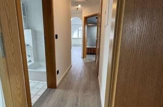 Wohnung mieten in 86415 Mering, Helle 2,5-Zimmer-Dachgeschosswohnung (68 m²) im Herzen von Mering