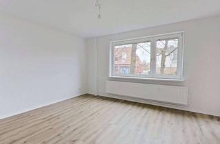 Wohnung mieten in Rotenhöfer Weg 40, 24768 Rendsburg, Schöne 3-Zimmer-Erdgeschosswohnung mit modernem Wannenbad und BALKON