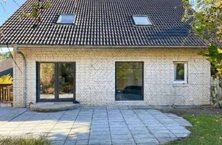 Haus kaufen in 57368 Lennestadt, Massivbau-Juwel in Bestlage für Familien: Zeitloses Zweifamilienhaus mit Kamin, Photovoltaik und Wal