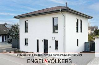 Haus kaufen in 67304 Eisenberg, Bezugsbereit & modern: KfW-55-Familienhaus (Bj. 2018) mit viel Licht & Ambiente!