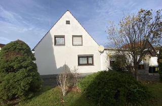 Doppelhaushälfte kaufen in 09117 Reichenbrand, Doppelhaushälfte in ruhiger Lage – viel Platz & Potenzial!