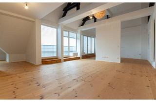 Wohnung mieten in 04318 Leipzig, Dachgeschosstraum mit Galerie & Balkon | 2 Bäder | Aufzug | Dielenboden | Stellplatz mgl.