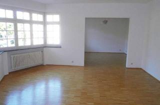 Wohnung kaufen in 40545 Düsseldorf, Düsseldorf - Charmante Altbau-Stadtwohnung in Rheinnähe!