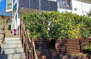 Wohnung kaufen in 71111 Waldenbuch, Waldenbuch - Schöne 5-Zimmer-Wohnung mit Reihenhauscharakter und Garten