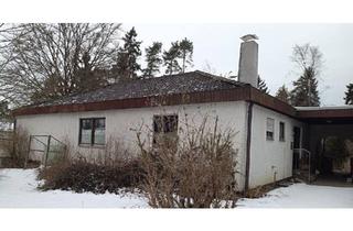 Einfamilienhaus kaufen in 93164 Laaber, Laaber - Bungalow mit Potential in ruhiger Lage in Laaber-Waldetzenberg
