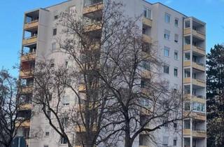 Wohnung kaufen in 71032 Böblingen, Böblingen - 3,5-Zi.-Wohnung mit Fernblick, 2 Balkonen, Stellplatz & Aufzug