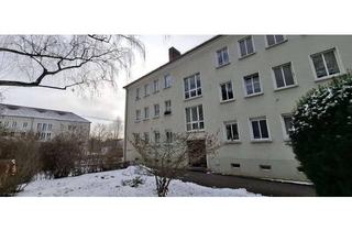 Wohnung kaufen in 02763 Zittau, Vierraumwohnung im Hochschulviertel von Zittau mit Garage und Stellplatz zu verkaufen