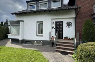 Wohnung kaufen in 32758 Detmold, Stilvolles Zuhause mit eigenem Zugang und Hauscharakter