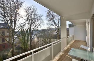 Wohnung kaufen in 65193 Wiesbaden, 4-Zimmerwohnung im Nerotal mit Blick ins Grüne und über die Stadt