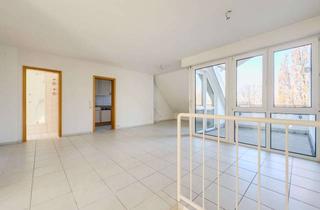 Wohnung kaufen in 73230 Kirchheim, Wohnkomfort auf zwei Etagen: Helle Maisonette mit Dachterrasse!