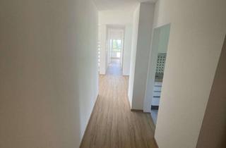 Wohnung mieten in 73207 Plochingen, Helle, frisch renovierte 6-Zimmer-Wohnung im DG mit Südwestbalkonen und Traumau