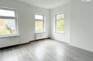 Wohnung mieten in Hans-Witten-Str. 45, 09456 Annaberg-Buchholz, 3-Raum-Wohnung mit Balkon und Einbauküche in ruhiger Ortslage von Annaberg mit toller Sicht!!