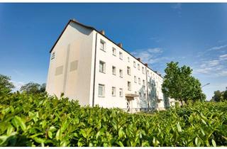 Wohnung mieten in J.-R.-Becher-Str. 34, 39218 Schönebeck, großzügige 4-Zimmer-Wohnung im Grünen