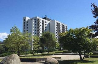 Wohnung mieten in Platz Der Freundschaft, 18059 Südstadt, Helle, sanierte Balkonwohnung in der Südstadt - Warmmiete inkl. Strom!