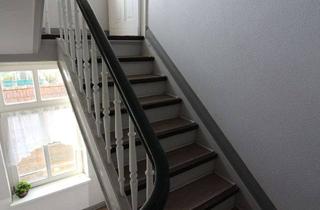 Wohnung mieten in Overbergstraße 164, 45663 Recklinghausen, Helle Dachgeschosswohnung in Recklinghausen mit 3,5 Zimmern