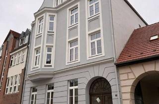 Wohnung mieten in 23966 Altstadt, Zweiraumwohnung mit Altbaucharme im Hochparterre!