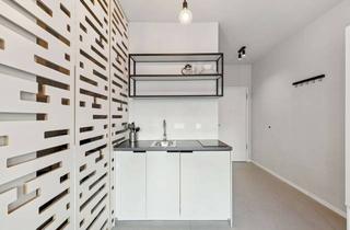 Wohnung mieten in Donaustraße 42c, 12043 Neukölln, Comfortable living: Furnished two-room apartment