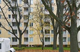 Wohnung mieten in Zugspitzstr. 248, 90471 Langwasser, Langwasser-Nord - mit Balkon!