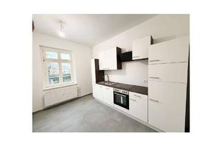 Wohnung mieten in Spandauer Allee, 16761 Hennigsdorf, Frisch sanierte 4-Zimmer-Wohnung in Hennigsdorf