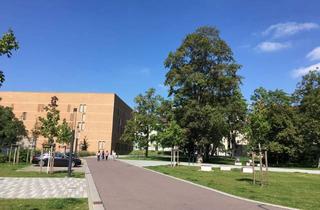 Wohnung mieten in Luisenstraße 13, 06108 Halle, Direkt am Steintor-Campus und WG-geeignet: Großzügige 2-Zi.-Wohnung mit Parkett!!